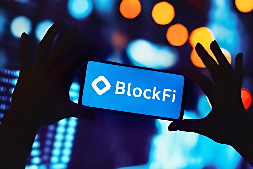 blockfi-logo-bank